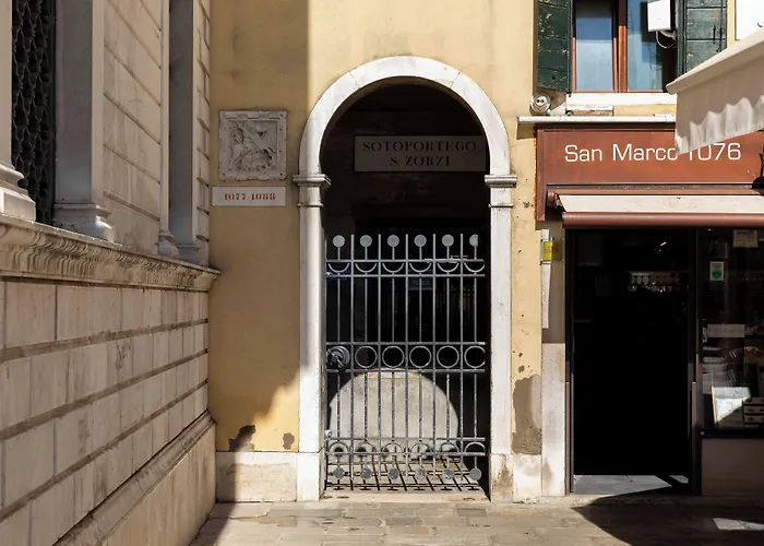 Apart Otel Numa Palazzo Orseolo Venedik