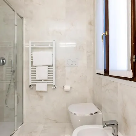 Numa Palazzo Orseolo شقة فندقية البندقية