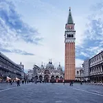 Numa Palazzo Orseolo Aparthotel