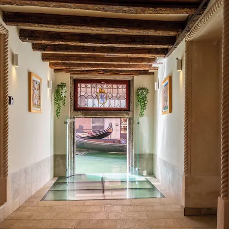 Numa Palazzo Orseolo Aparthotel 4*